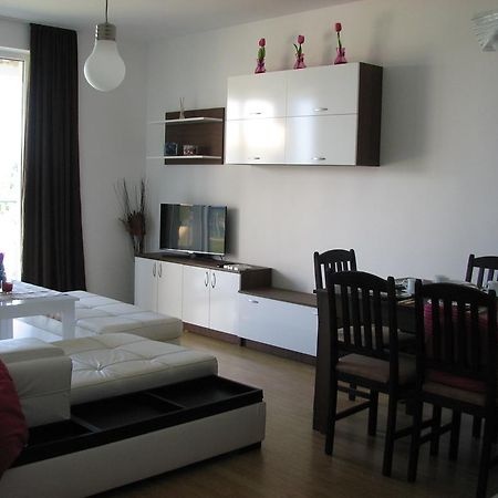 Two-Bedroom Apartment Donika Царево Екстериор снимка