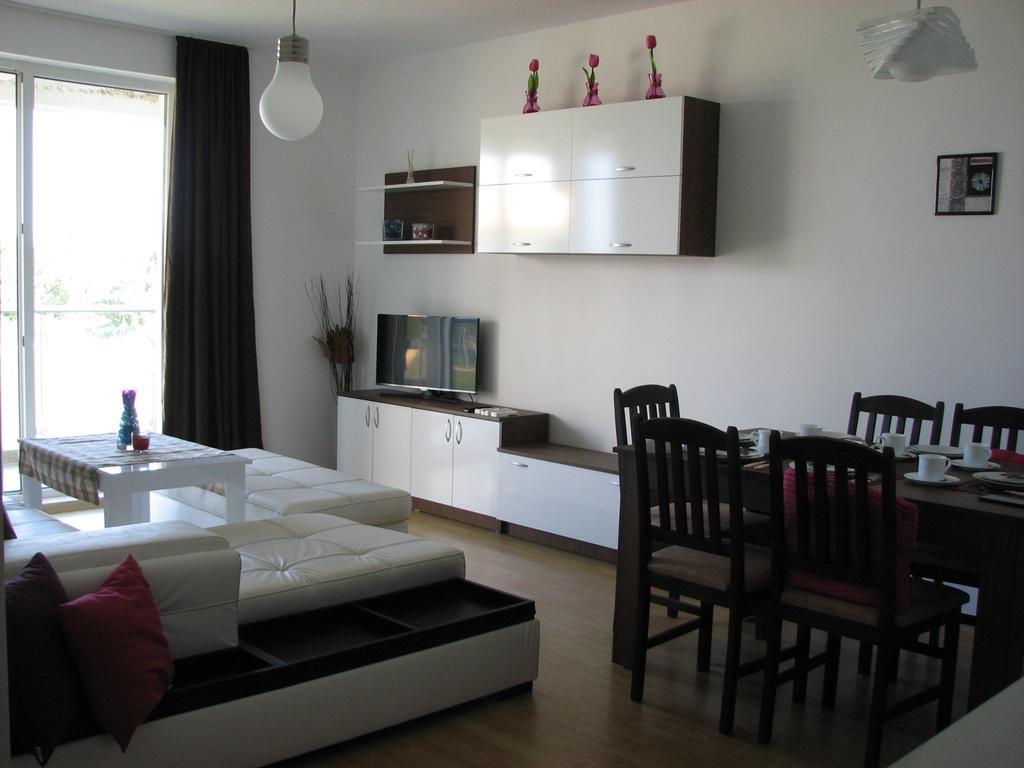 Two-Bedroom Apartment Donika Царево Екстериор снимка