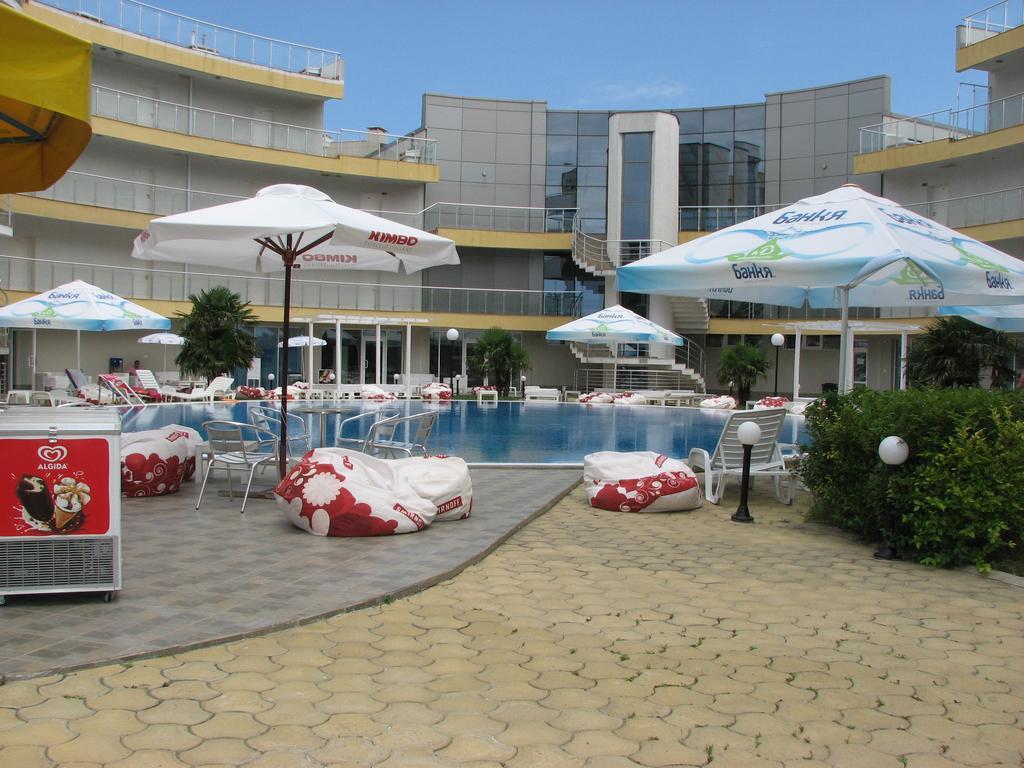 Two-Bedroom Apartment Donika Царево Екстериор снимка