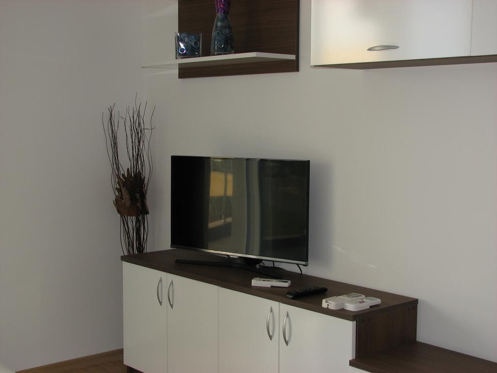 Two-Bedroom Apartment Donika Царево Екстериор снимка