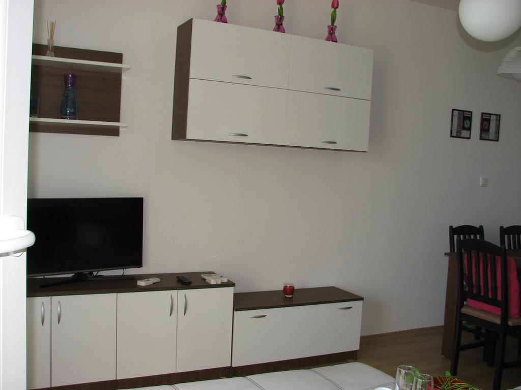Two-Bedroom Apartment Donika Царево Екстериор снимка
