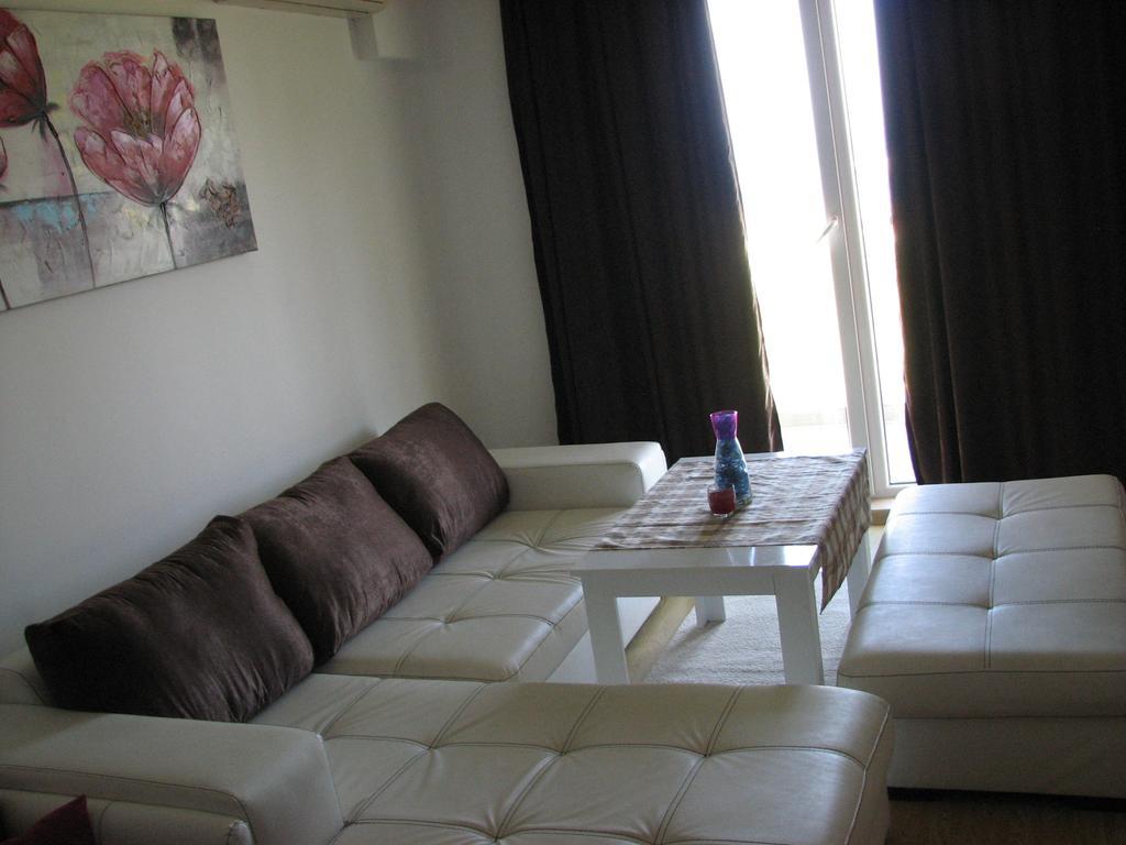 Two-Bedroom Apartment Donika Царево Екстериор снимка