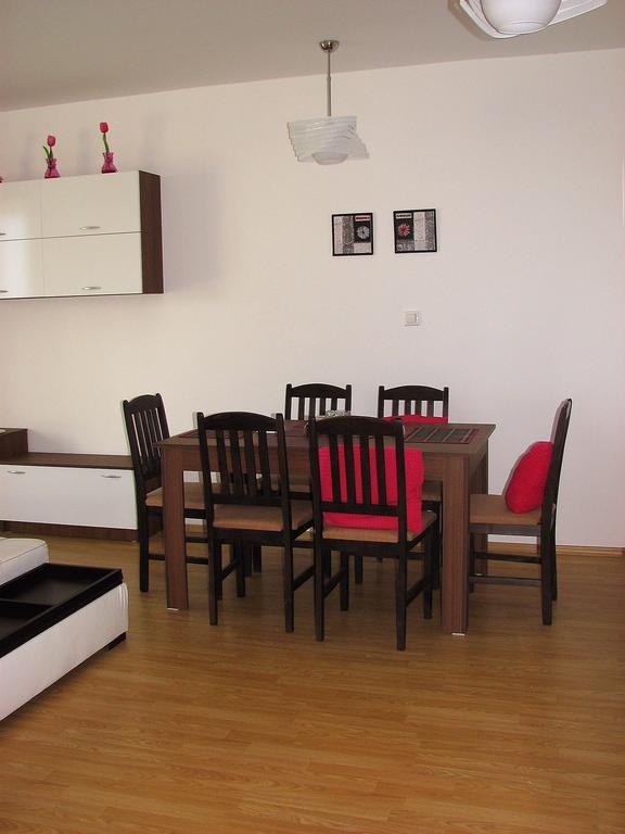 Two-Bedroom Apartment Donika Царево Екстериор снимка
