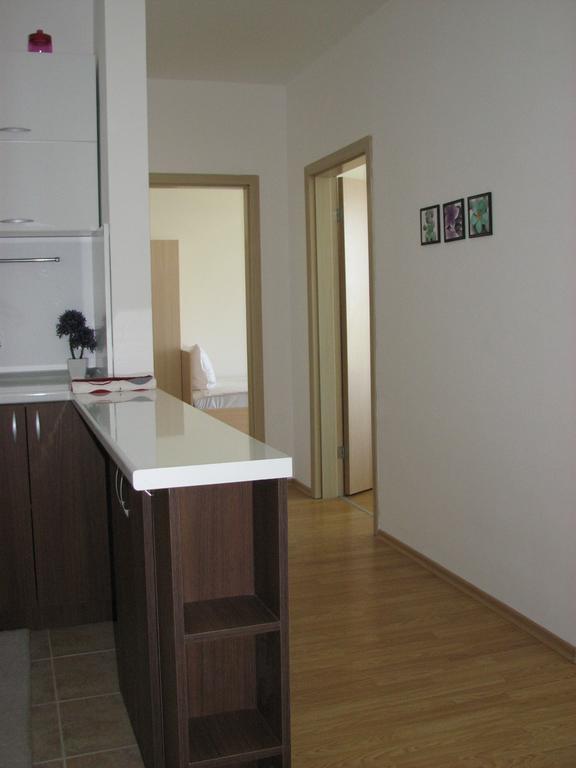 Two-Bedroom Apartment Donika Царево Екстериор снимка