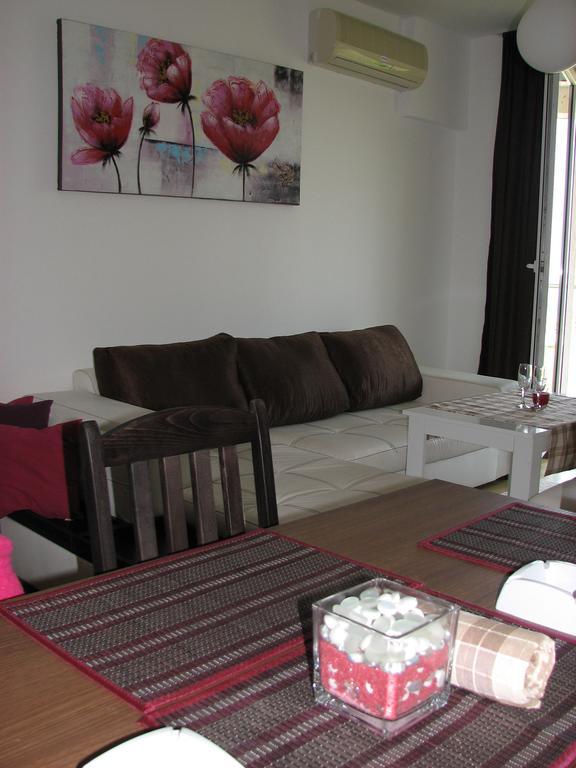 Two-Bedroom Apartment Donika Царево Екстериор снимка