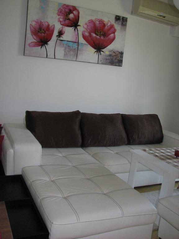 Two-Bedroom Apartment Donika Царево Екстериор снимка